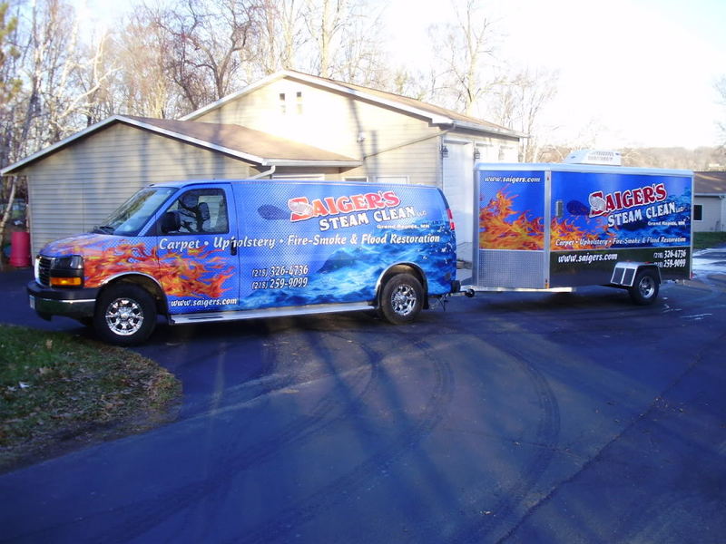 NewTrailerpicswithvan003-1.jpg NewTrailerpicswithvan003-1.jpg