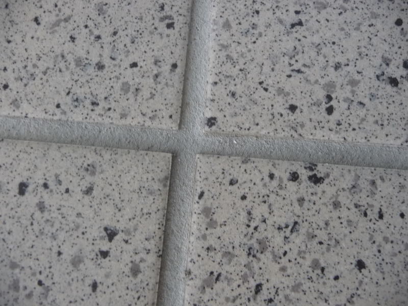 tile005.jpg