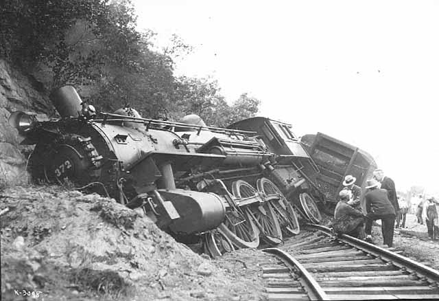 train-wreck-1935.jpe