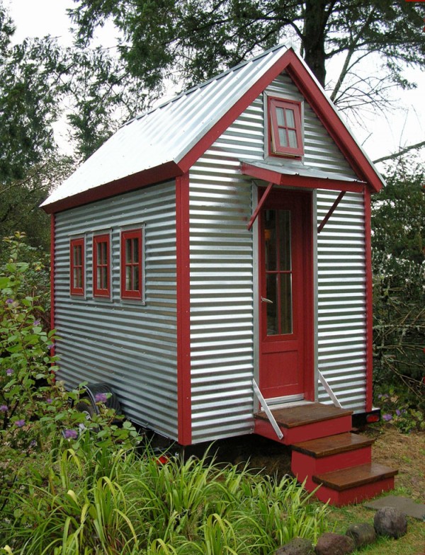 xs-house_sm-600x784.jpg