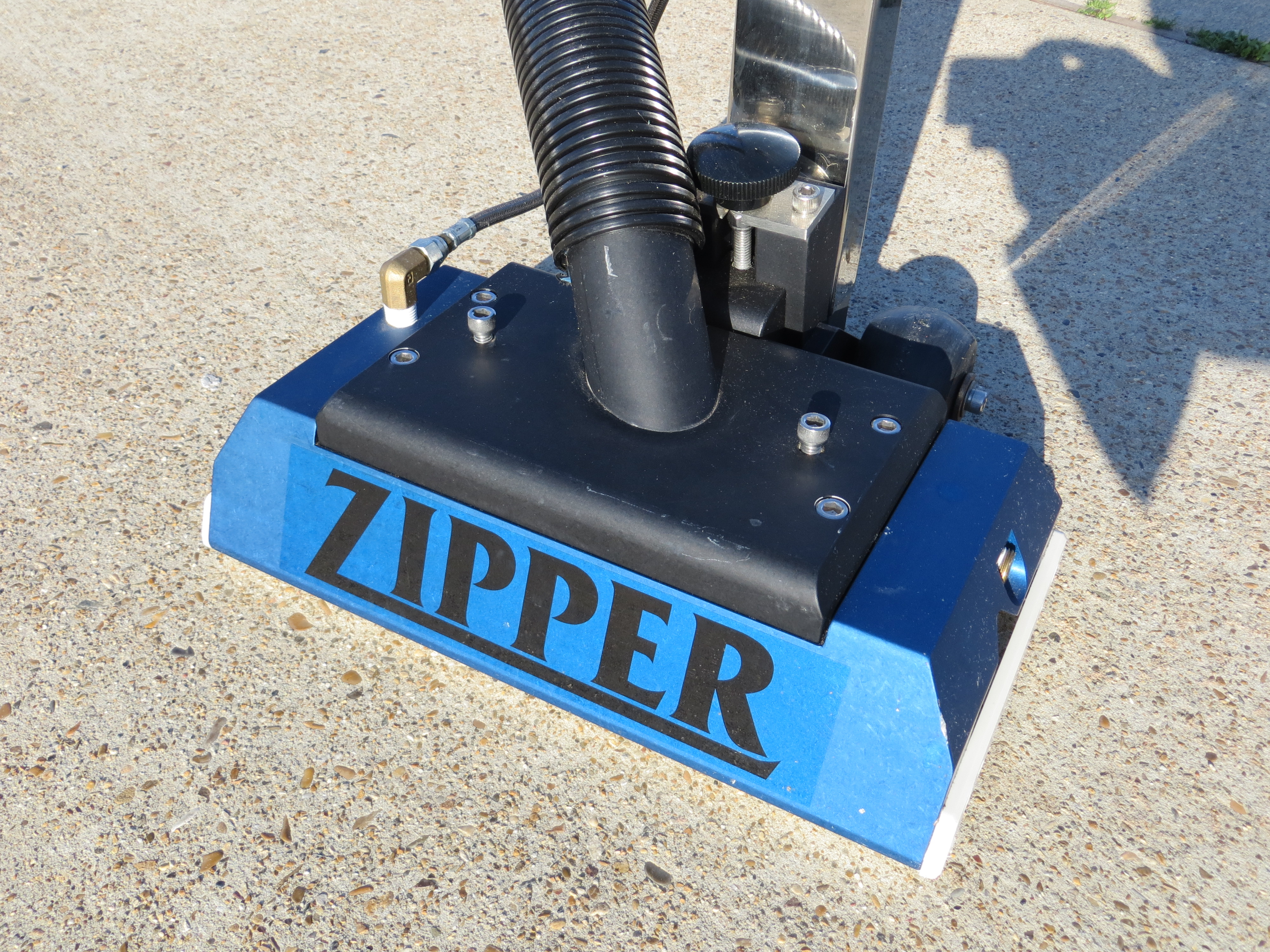 Zipper1.JPG