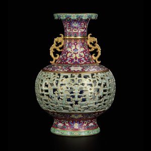 http___cdn.cnn.com_cnnnext_dam_assets_200712215745-01-harry-garner-reticulated-vase.jpg