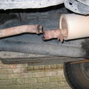 car-damaged-exhaust.jpg